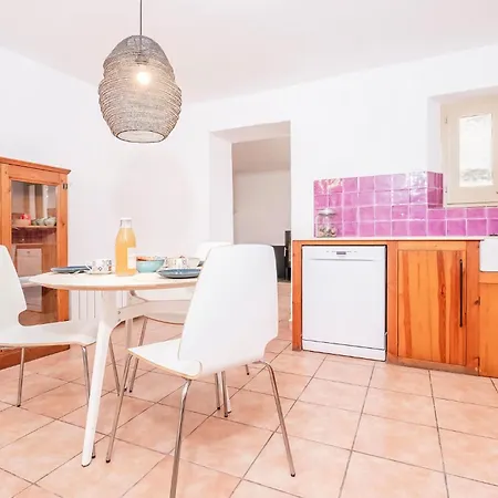 3 Bedroom Amazing In Larmentera 別荘 *