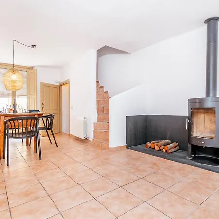 3 Bedroom Amazing In Larmentera 別荘 L'Armentera